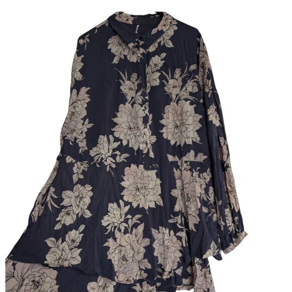 Free People Blue  Floral SHAKE IT  Dress Size S With Pockets - Picture 8 of 16